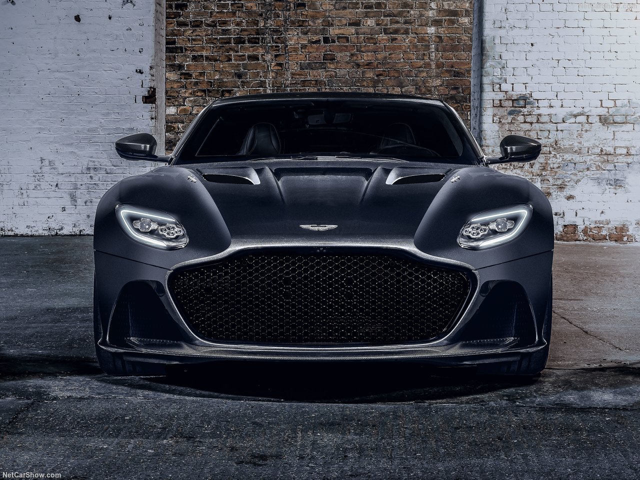 Aston_Martin-DBS_Superleggera_007_Edition-2021-1280-04.jpg