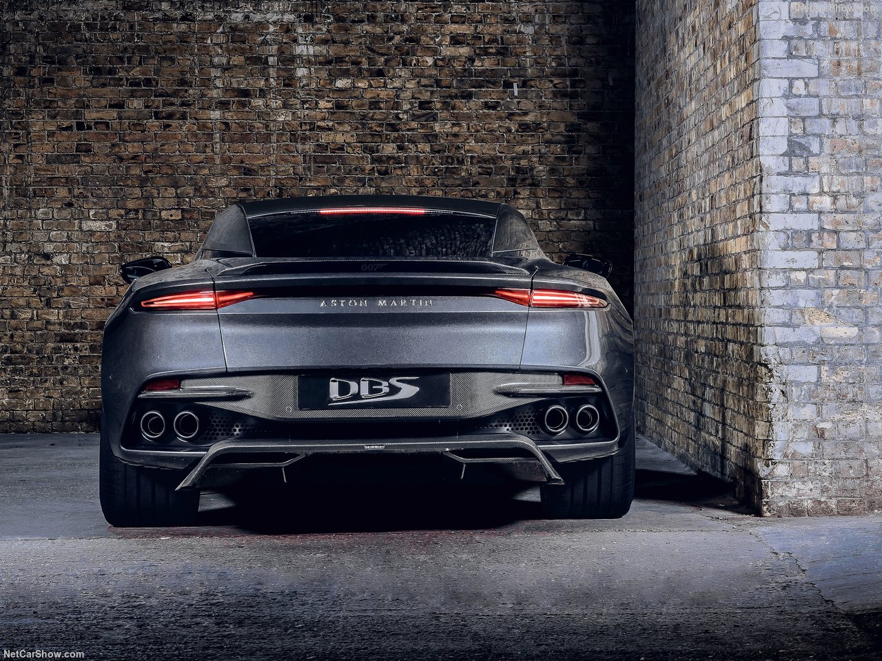 Aston_Martin-DBS_Superleggera_007_Edition-2021-1280-05.jpg
