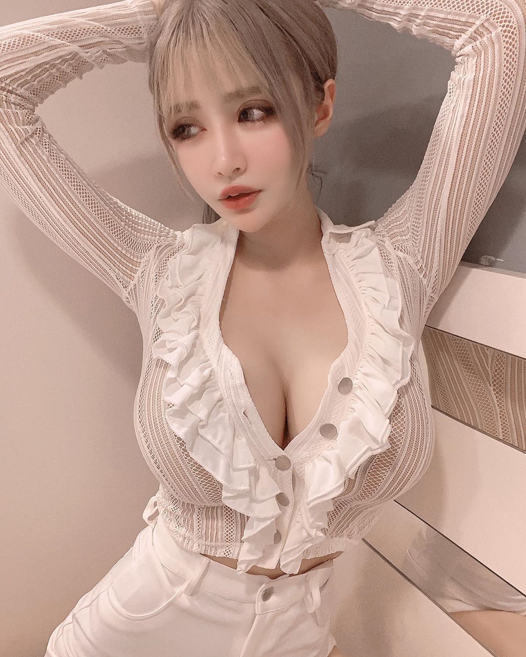 元欣 IG福利放送 深溝給你滿滿的母湯視角 - 美女圖 -