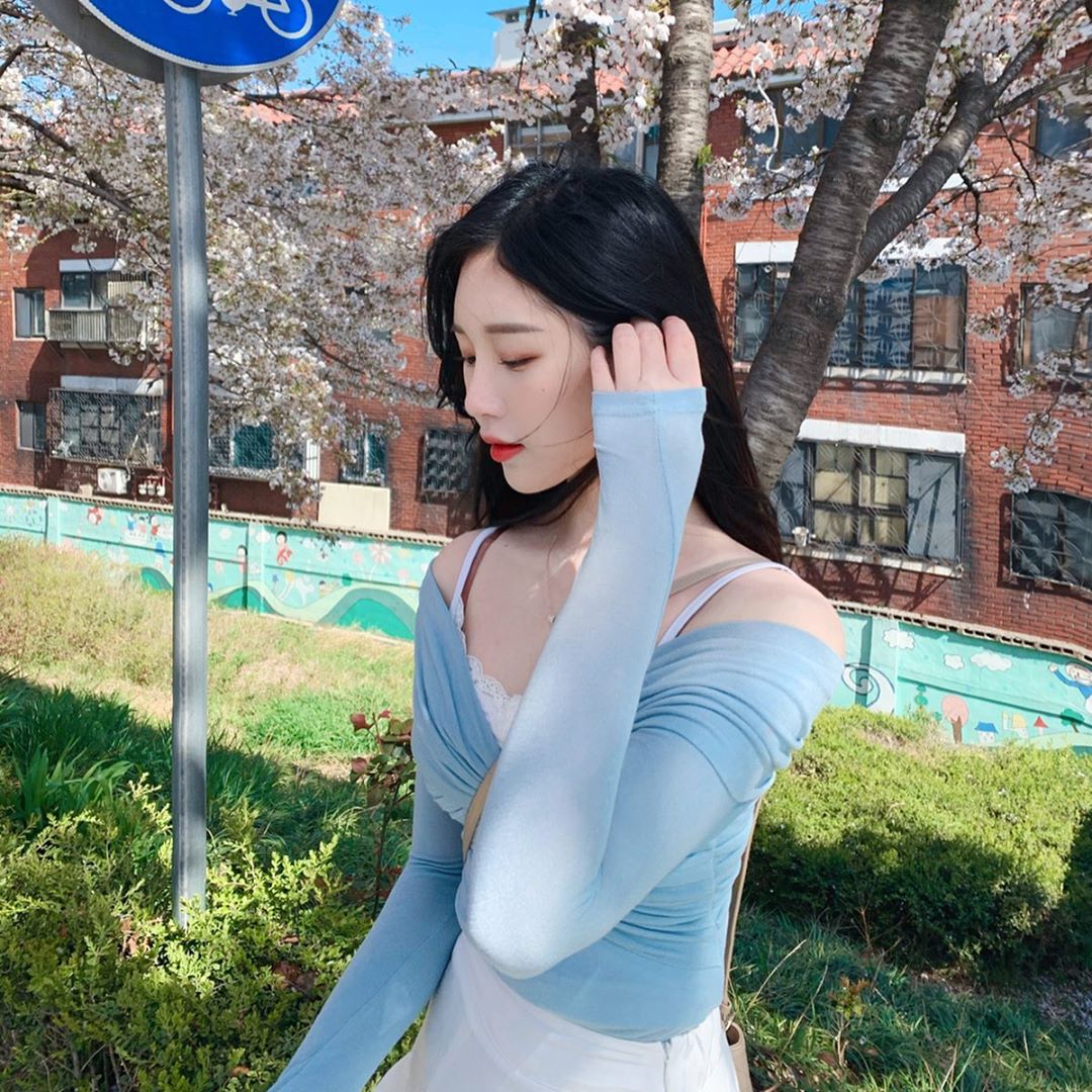 天菜馬尾妹「우한경」甜萌氣場女友感滿分　超不科學「腰束奶澎」讓人驚呆
