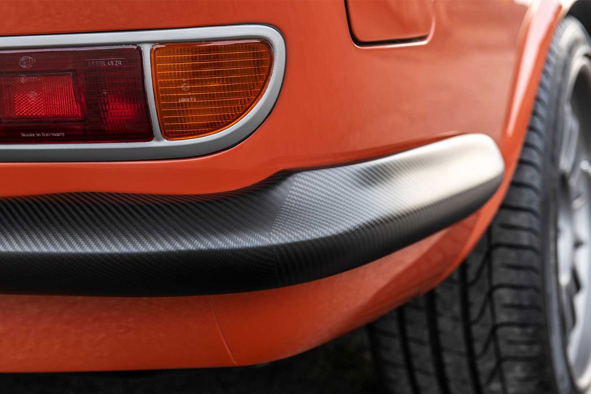https___hk.hypebeast.com_files_2020_08_speedkore-1974-bmw-30-cs-robert-downey-jr-6.jpg