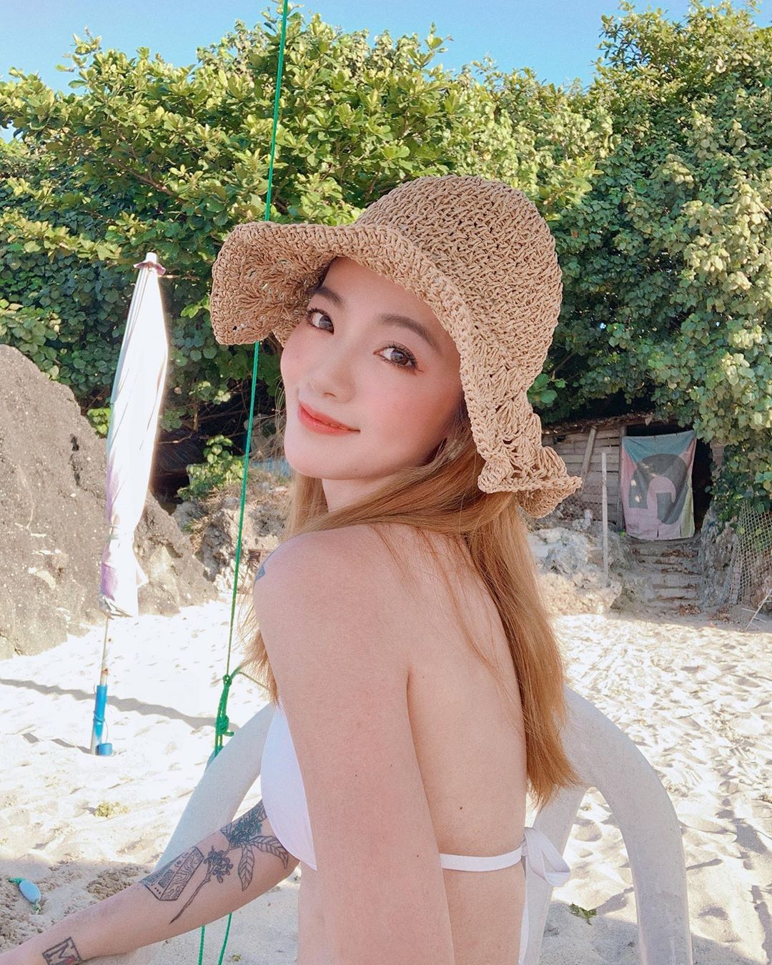 莎莎Sasha  顏值也太驚人！清純X電眼把持不住啊 - 美女圖 -