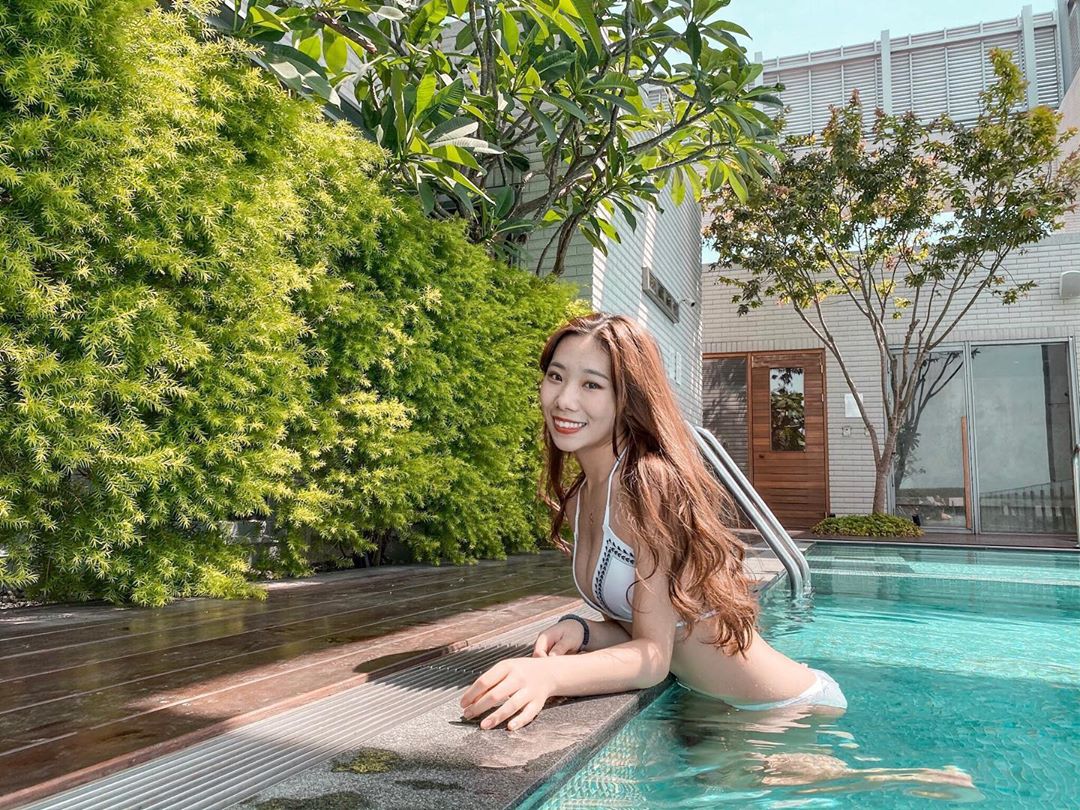 Jessy  賢淑氣質下卻有超殺SSR級身材…網友：求門 - 素人正妹 -