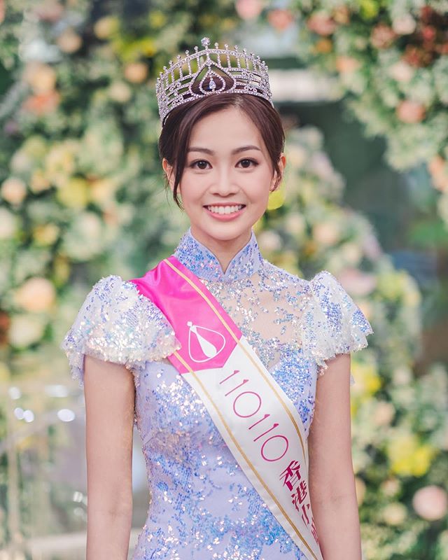 2020「香港小姐」出爐！25 歲混血護士「謝嘉怡」摘冠！被封「翻版迪麗熱巴」