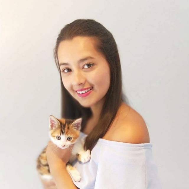 【GG扑克】2020「香港小姐」出爐！25 歲混血護士「謝嘉怡」摘冠！被封「翻版迪麗熱巴」