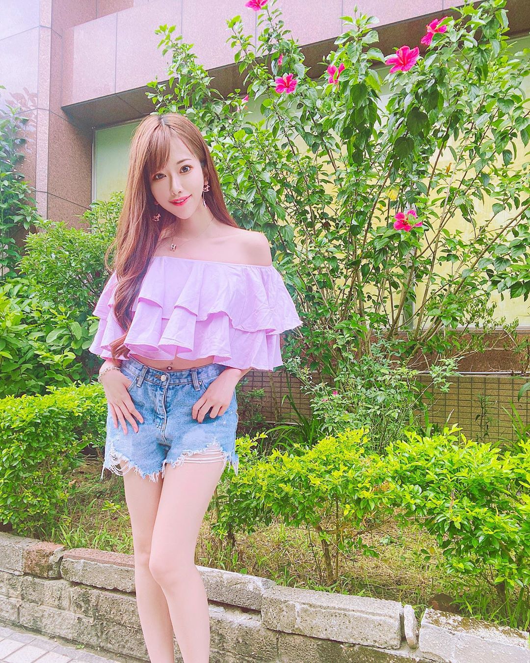 Micky 吳芸帆  渾圓飽滿ㄉ嫩乳....真的hen有料啊！ - 美女圖 -