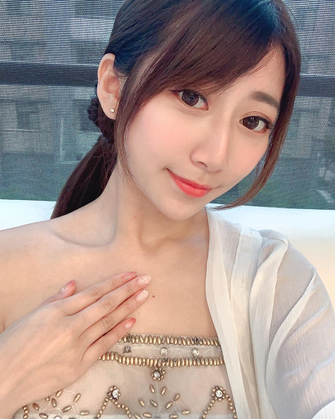白皙正妹比特Elsa  豐滿雪乳讓網友看了驚嘆連連 - 美女圖 -