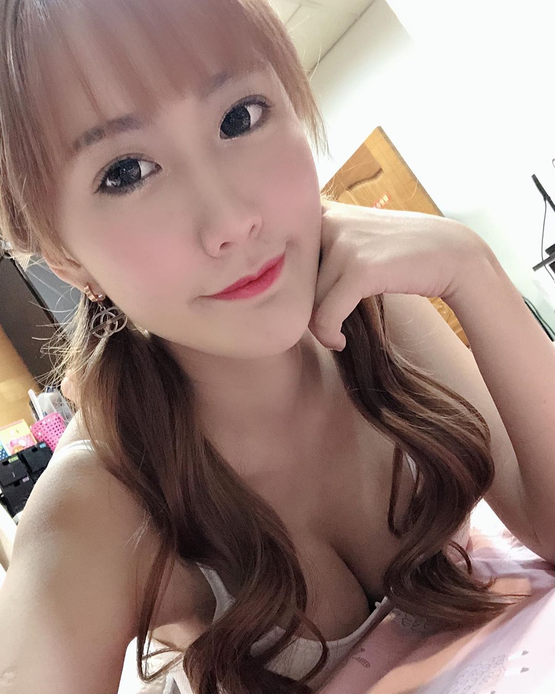 不相信我能爬上高山 到嘉明湖是嗎 謝雪兒 - 美女圖 -
