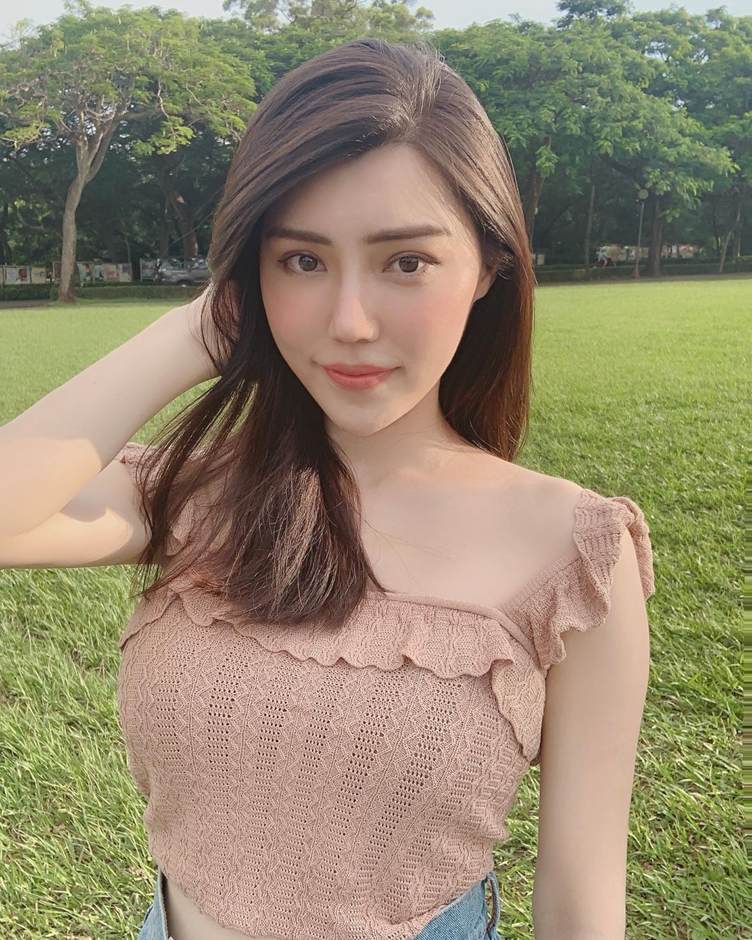 露娜蓉蓉  身材又白又大！尺寸等級太誇張 - 美女圖 -