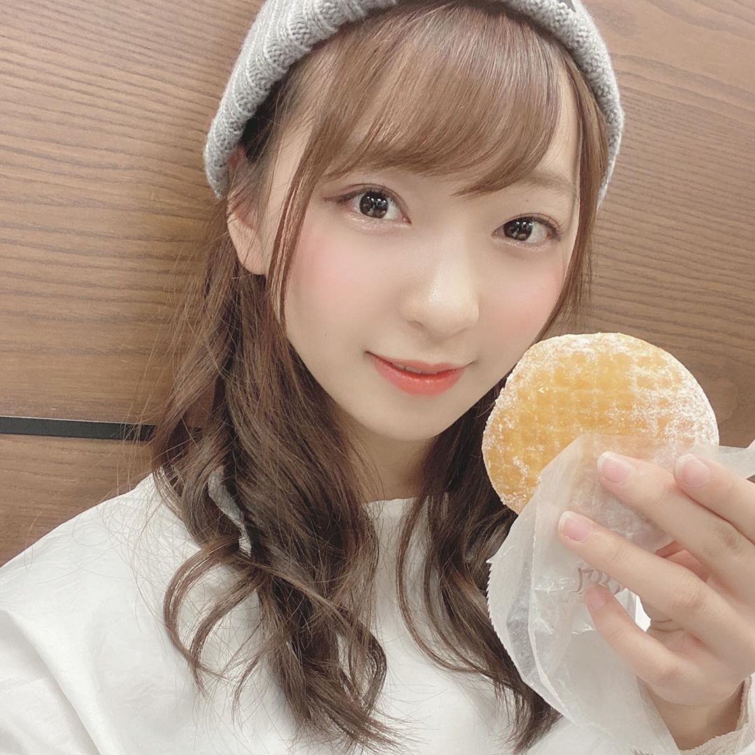 滿出來初戀感！鄰家系女孩「塩川莉世」清新氣質空靈脫俗　讓人突然好想談戀愛
