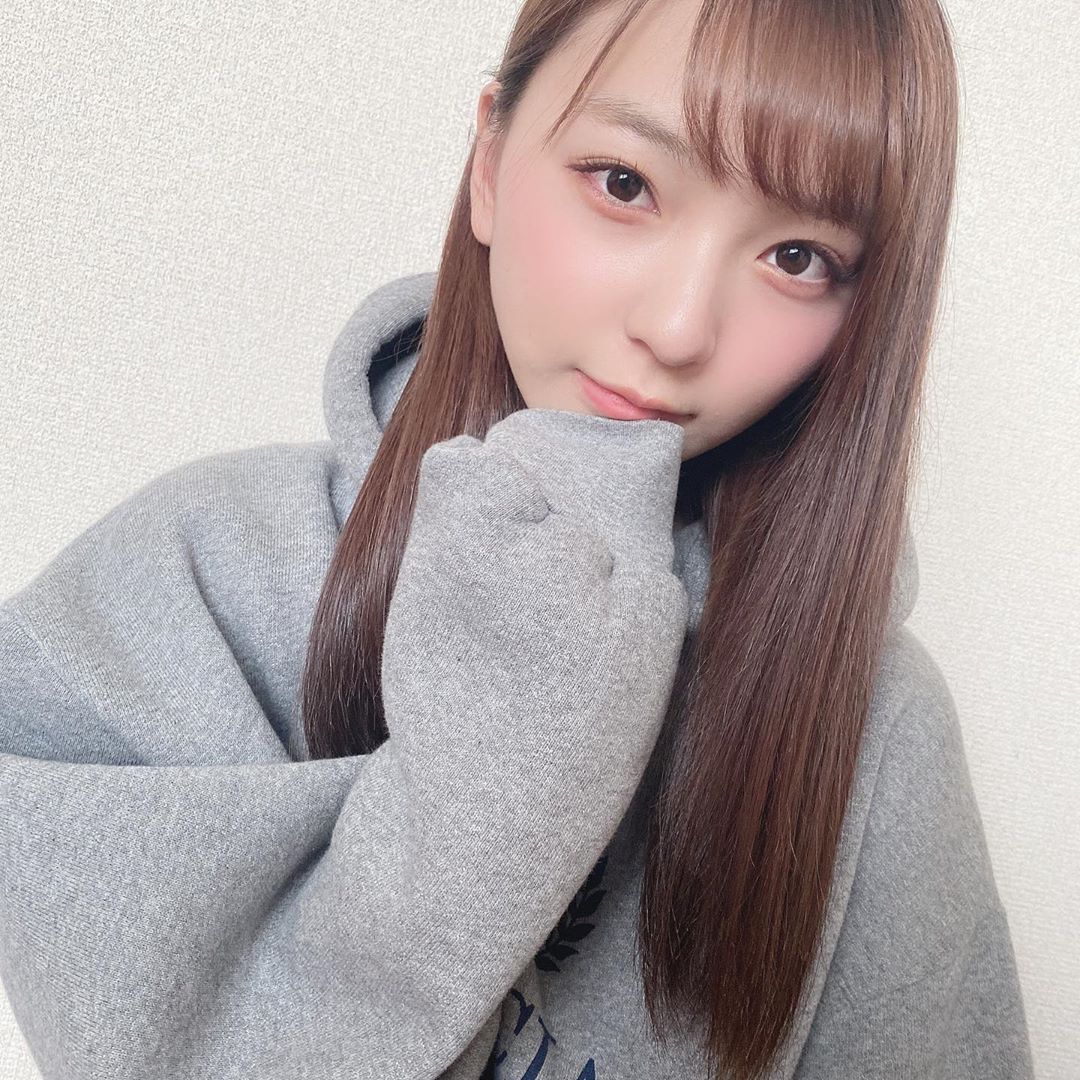 滿出來初戀感！鄰家系女孩「塩川莉世」清新氣質空靈脫俗　讓人突然好想談戀愛