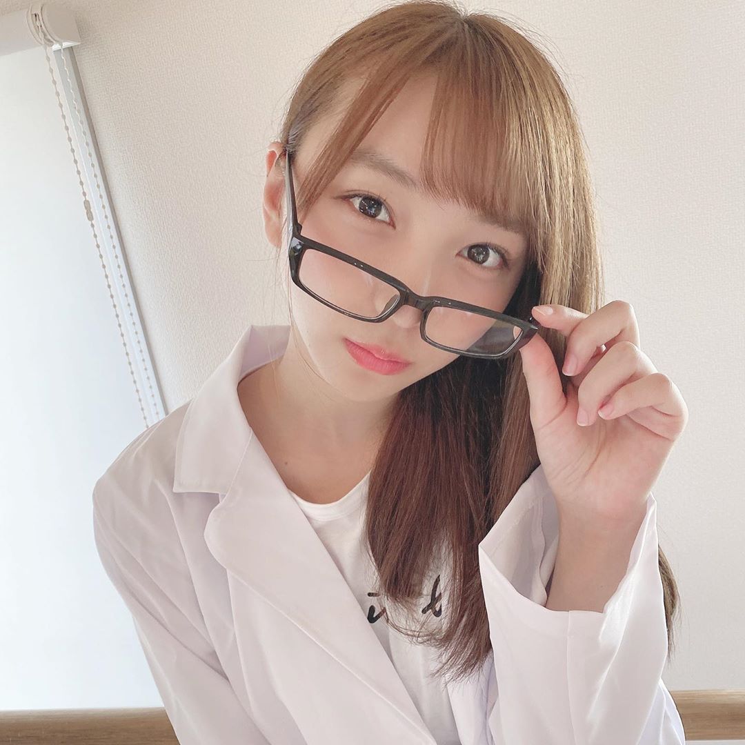 滿出來初戀感！鄰家系女孩「塩川莉世」清新氣質空靈脫俗　讓人突然好想談戀愛