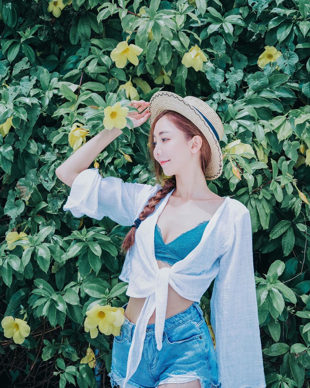 楊楊Milly Yang  全身視角都是性感S線、亮麗火辣 - 美女圖 -