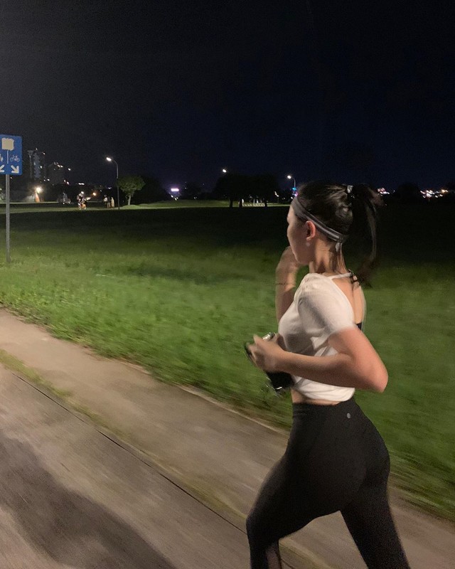 19歲的正妹學妹Achieh墾丁換上比基尼姣好身材與甜美臉蛋讓人都戀愛了 - 美女圖 -