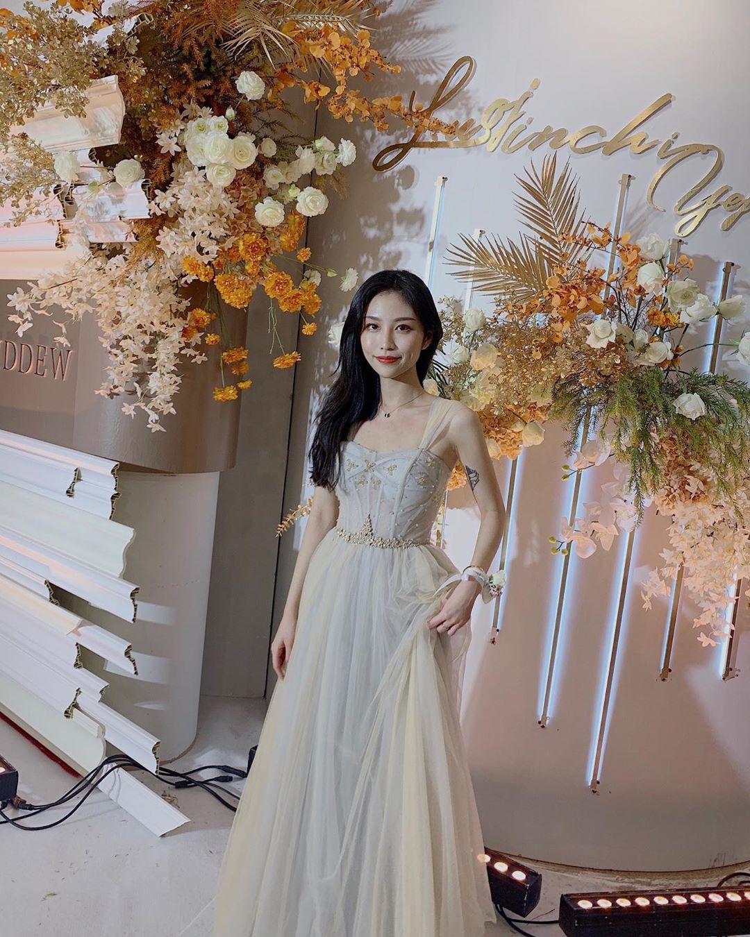 今年百貨公司絕對沒有 黑色購物節了 小趙 - 美女圖 -