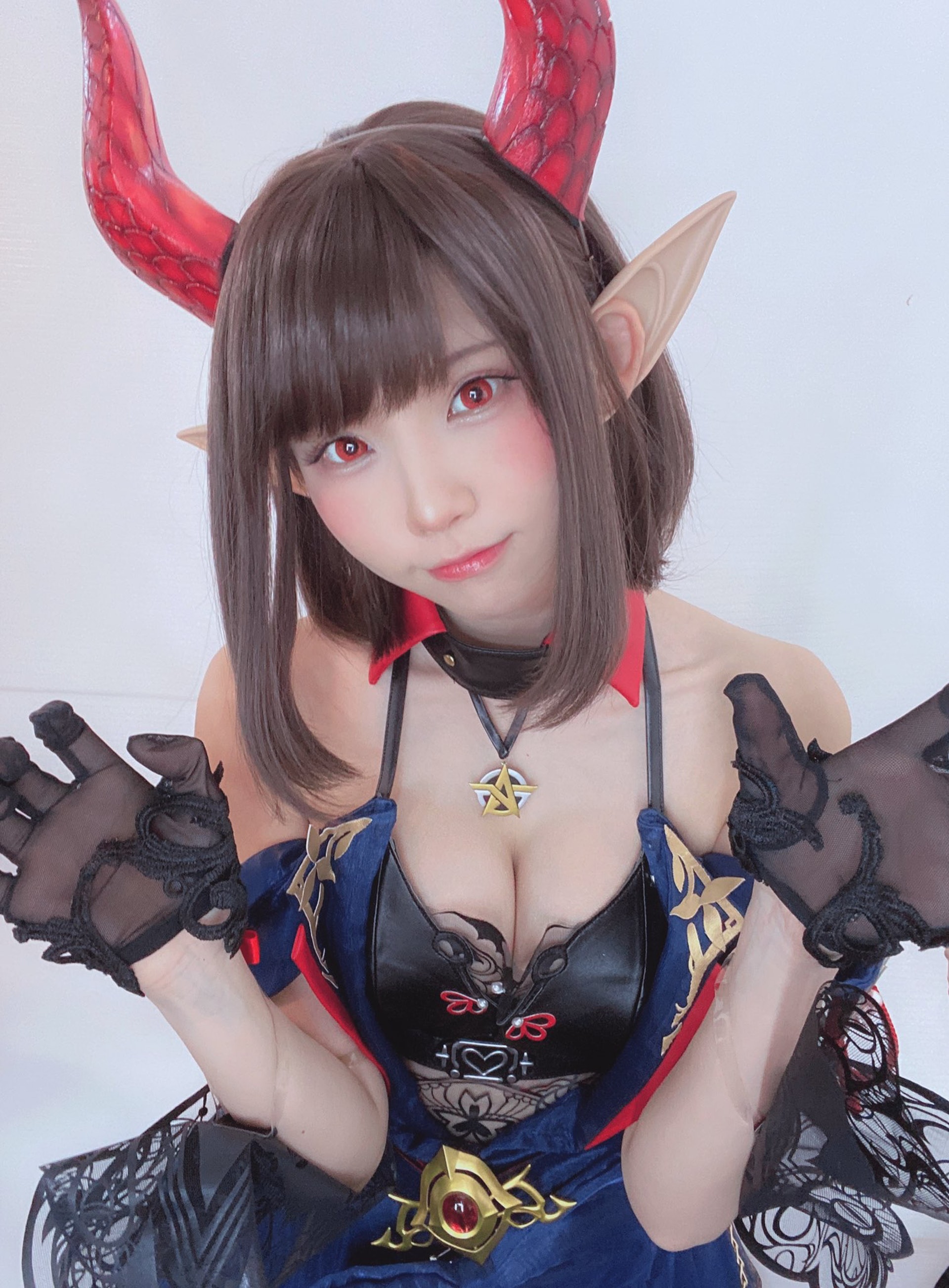 日本第一美女 Cosplayer！最新「Enako」性感寫真畫面曝光，邪惡視角誰受得了&#8230;