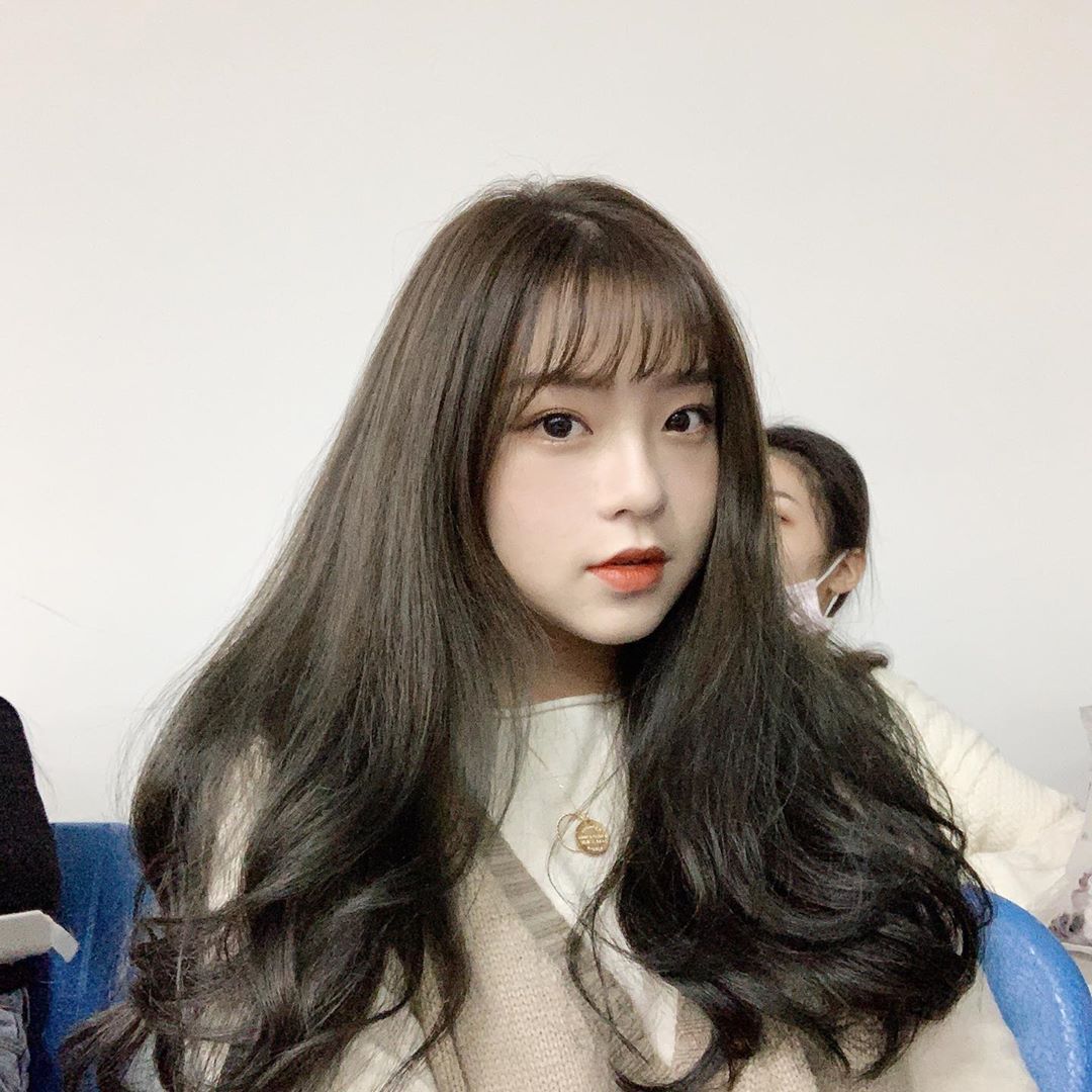 韓式正妹「郭妍汝Ruru」水汪大眼超清甜，大秀嫩體秒速擄獲單身漢！