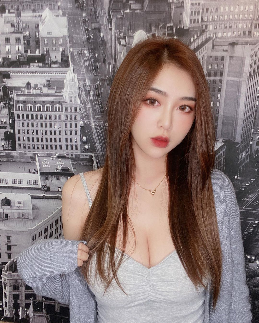樂兒  超甜笑容加上身材讓網友看了直呼想戀愛 - 美女圖 -