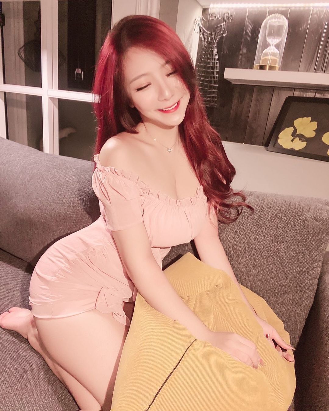Ashely愛希莉  堅挺兩大球讓人眼神離不開… - 美女圖 -