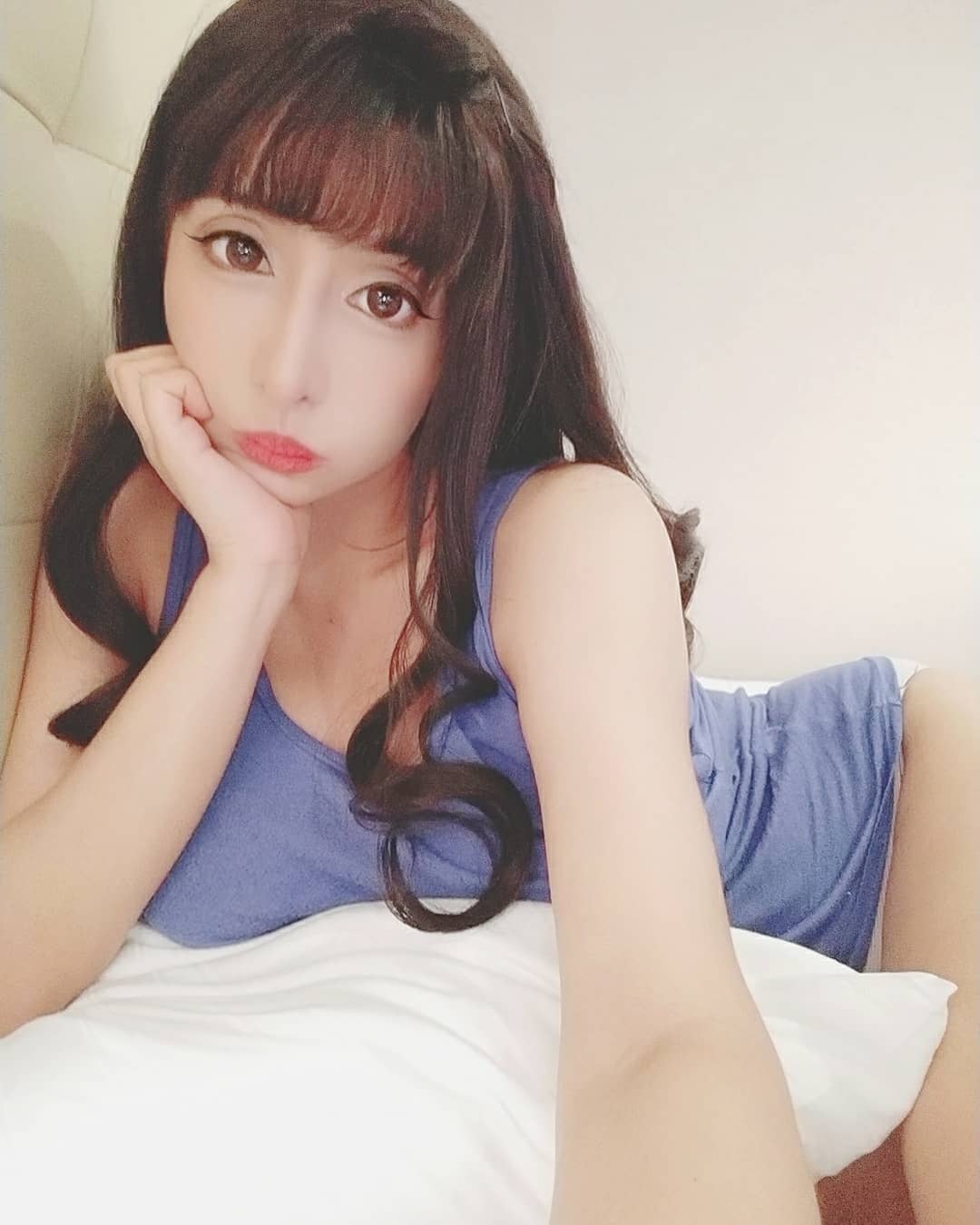 色氣女王駕到！「蜜佧熙」超犯規「G 奶穿衣法」就是能點燃老司機的熊熊慾火
