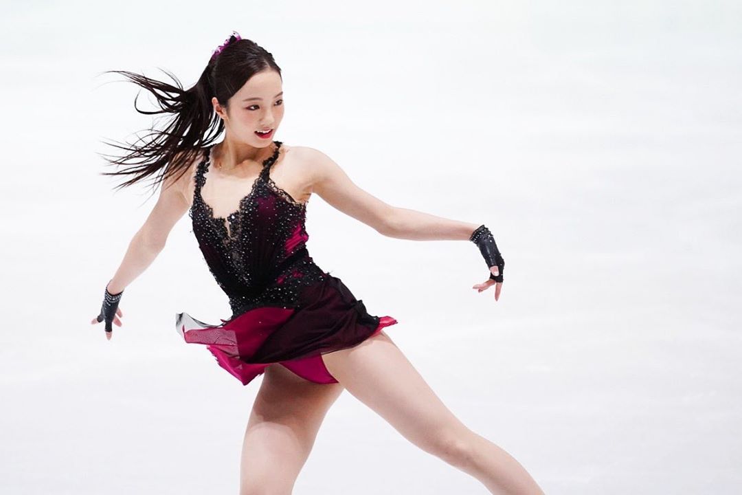 【GG扑克】圈粉了啦！溜冰事故造成「本田真凜」即興演出，網友被電到：日本最美運動員是她