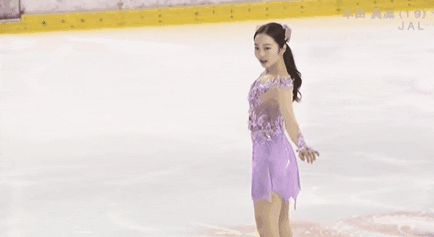 【捕鱼王】圈粉了啦！溜冰事故造成「本田真凜」即興演出，網友被電到：日本最美運動員是她