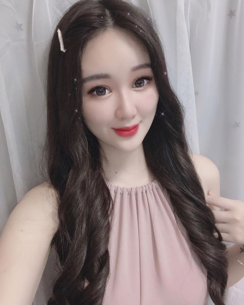 天生小可愛「維尼」胸前超吸睛 白嫩嫩的小公主其實很狂野？！