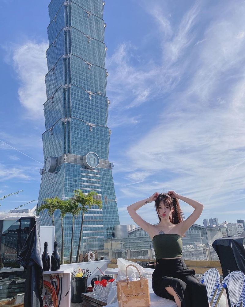 天生小可愛「維尼」胸前超吸睛 白嫩嫩的小公主其實很狂野？！