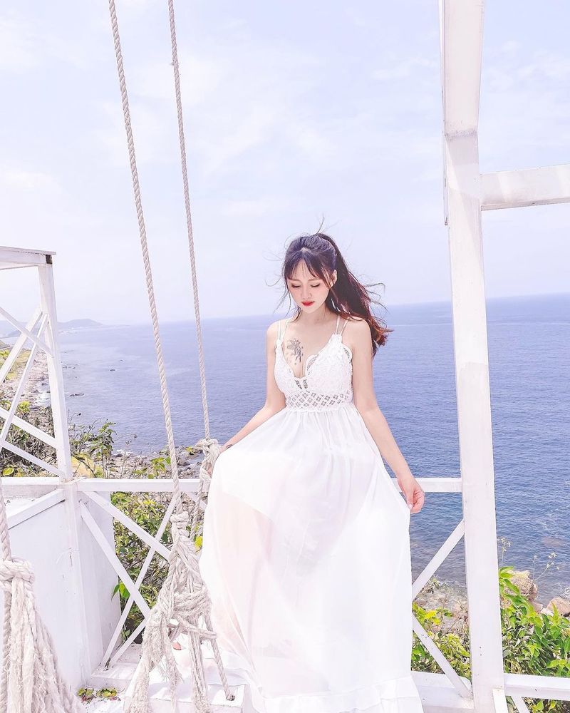 天生小可愛「維尼」胸前超吸睛 白嫩嫩的小公主其實很狂野？！