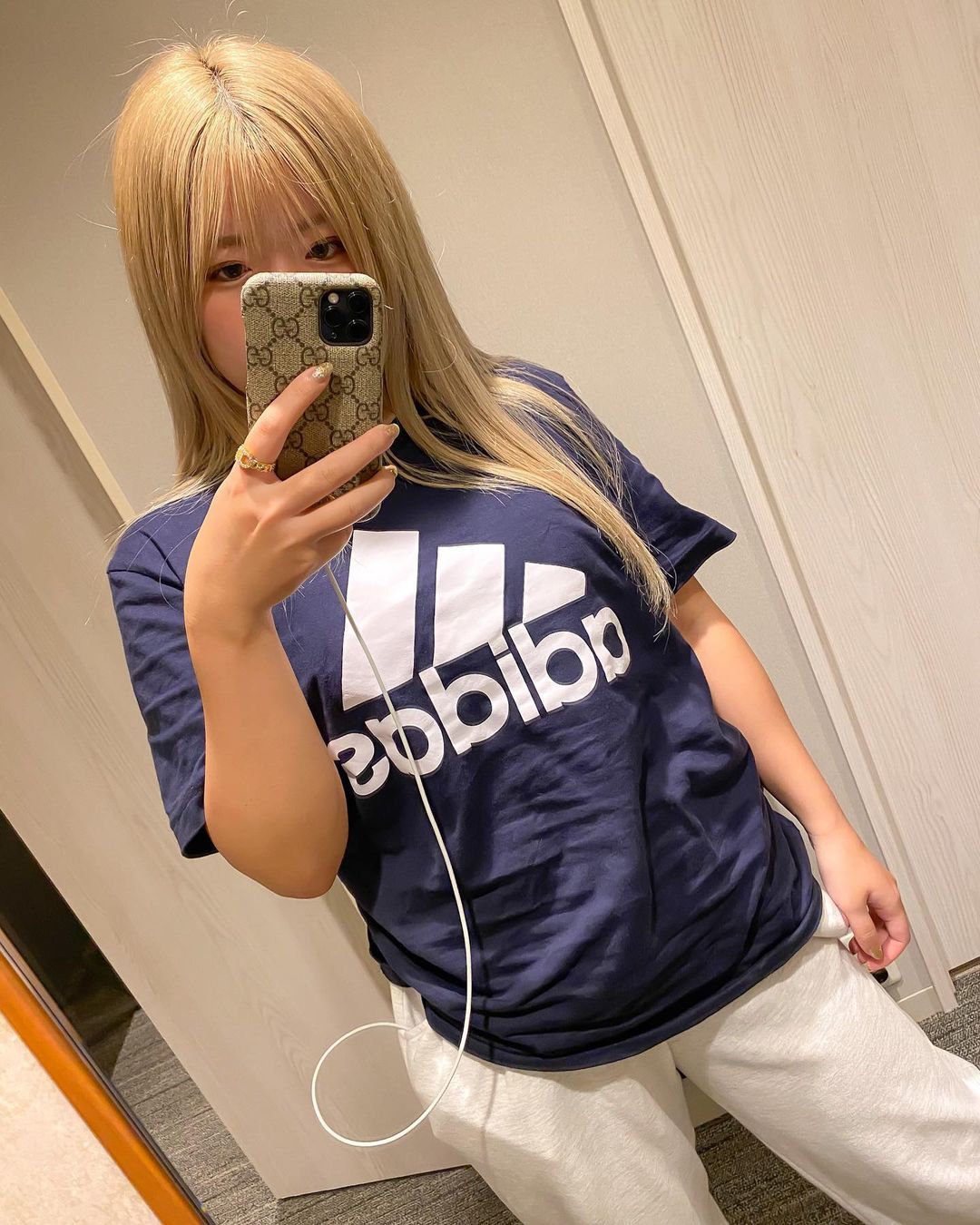 深夜家教！G罩杯「巨乳女同學」慾望肉體有夠銷魂！？強大車頭燈實在難以抵擋