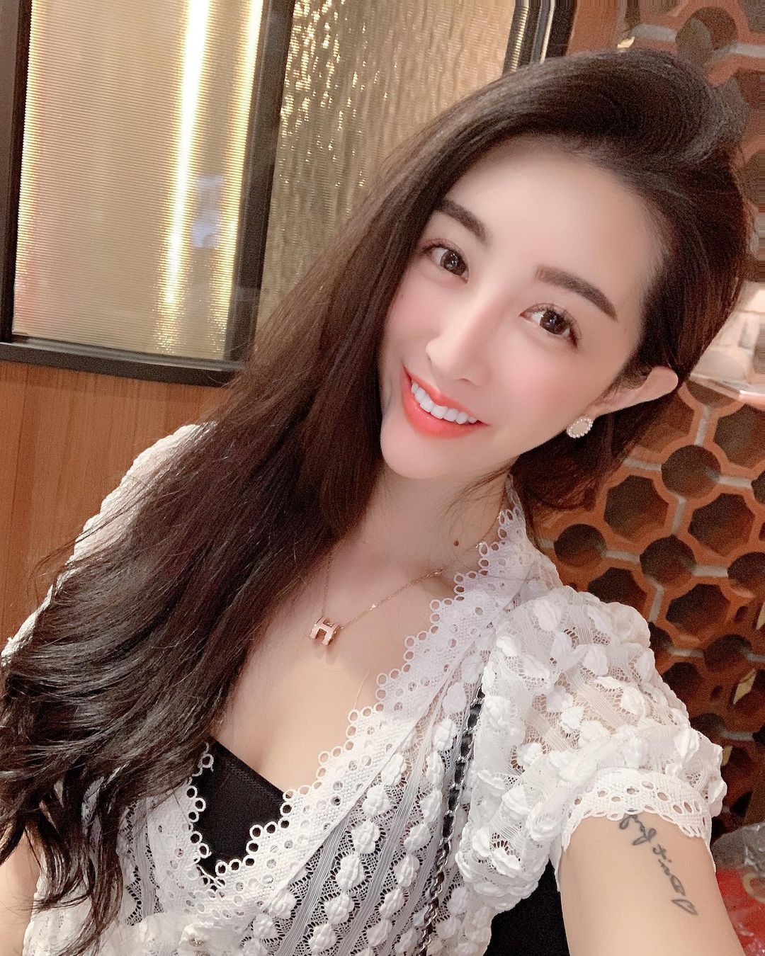Kimmy苡菲  美艷外型超吸睛！真的是誘惑滿滿 - 美女圖 -