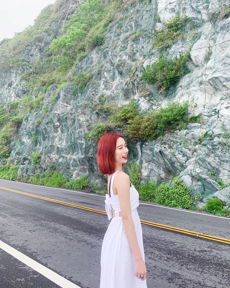 34D娃娃臉網紅尺度超大！「XX若隱若現」好害羞~小林兒