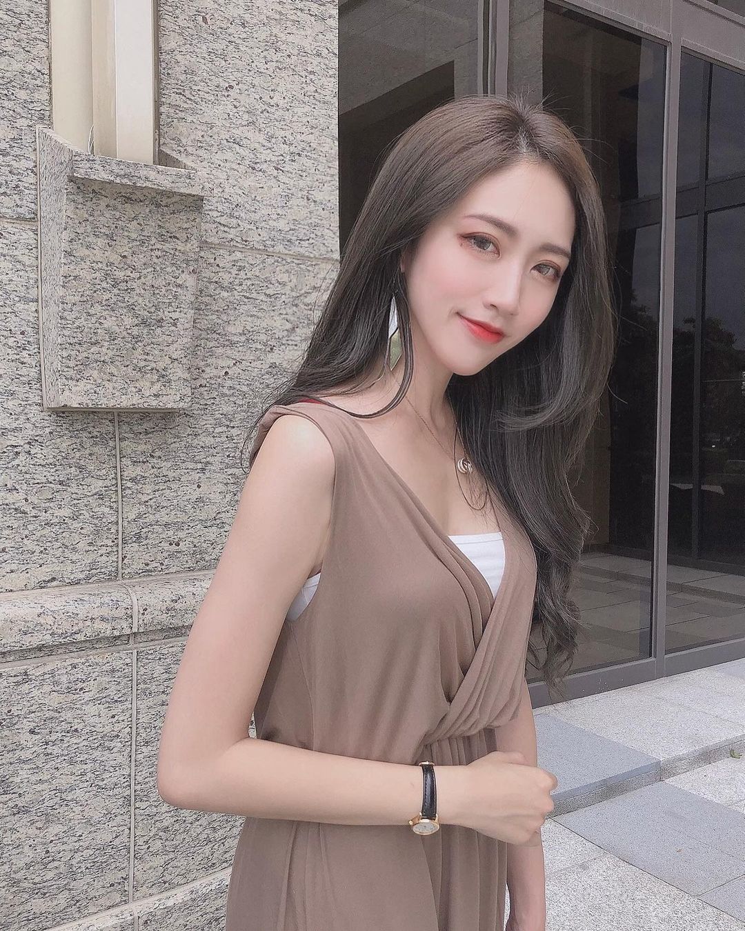 Jing Lu/菁菁  精緻的美人會讓人多看好幾眼 - 美女圖 -