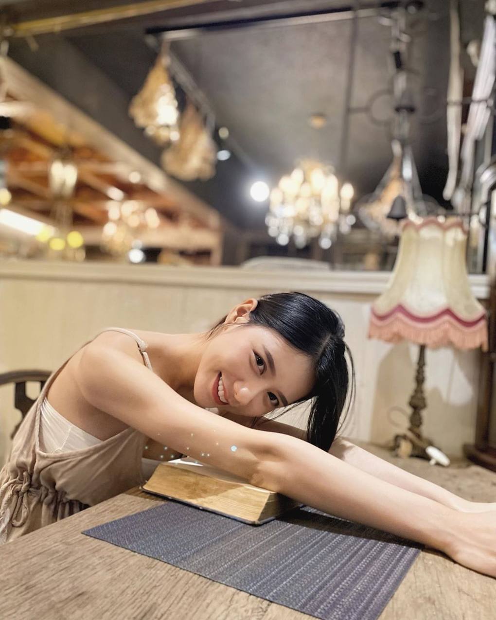 擁有黃金比例好身材「Janice 家家 王盈 」超挺性感美胸　粉絲跟著好害羞