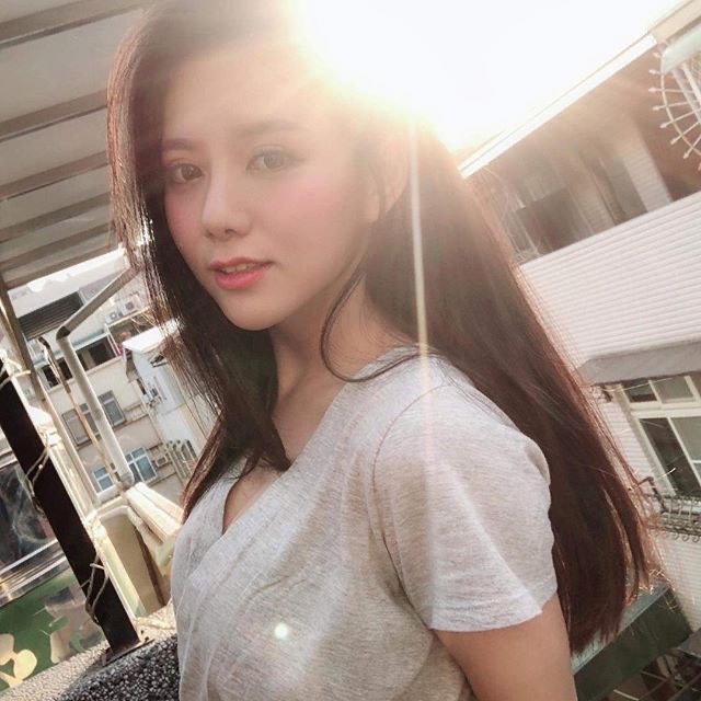 擁有黃金比例好身材「Janice 家家 王盈 」超挺性感美胸　粉絲跟著好害羞