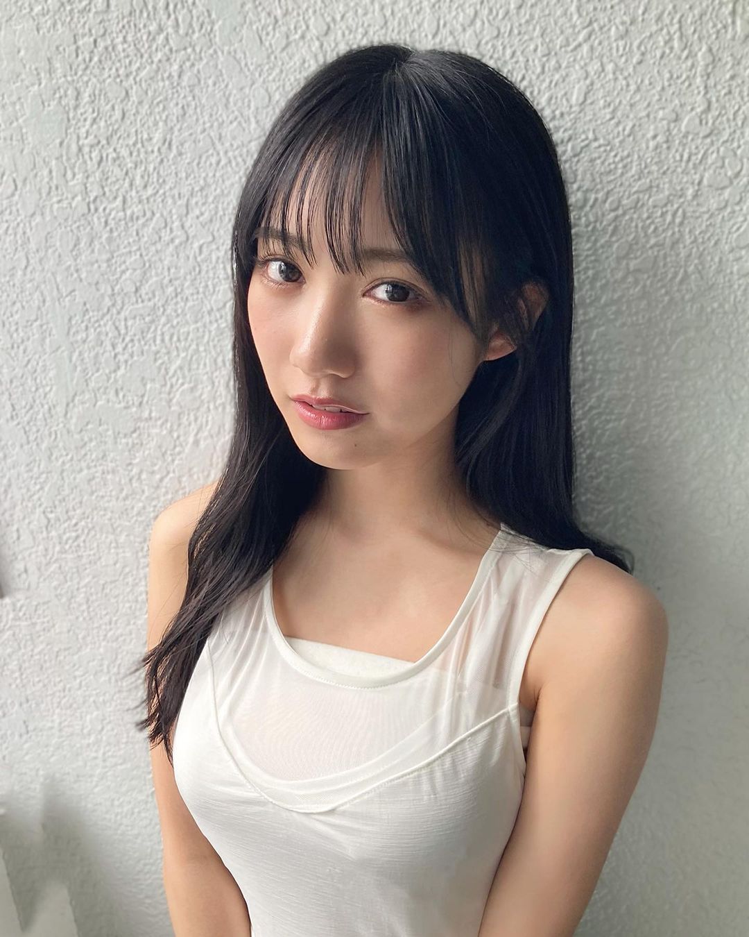 NMB48新一代乳神「橫野すみれ」中路大開外洩飽滿乳彈　魅惑表情不敢相信她才19歲