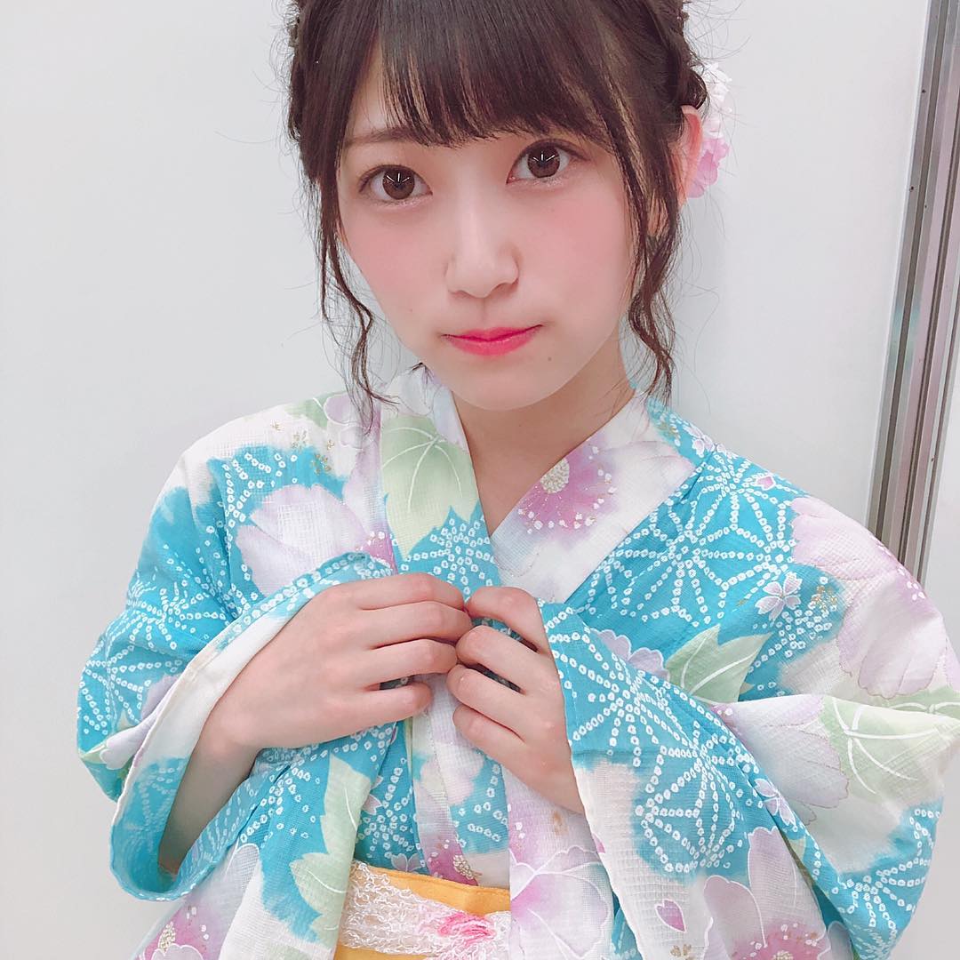 貓系少女「朝日花奈」甜美外型宛如初戀降臨　獨特「溫柔氣質」讓人難以抗拒