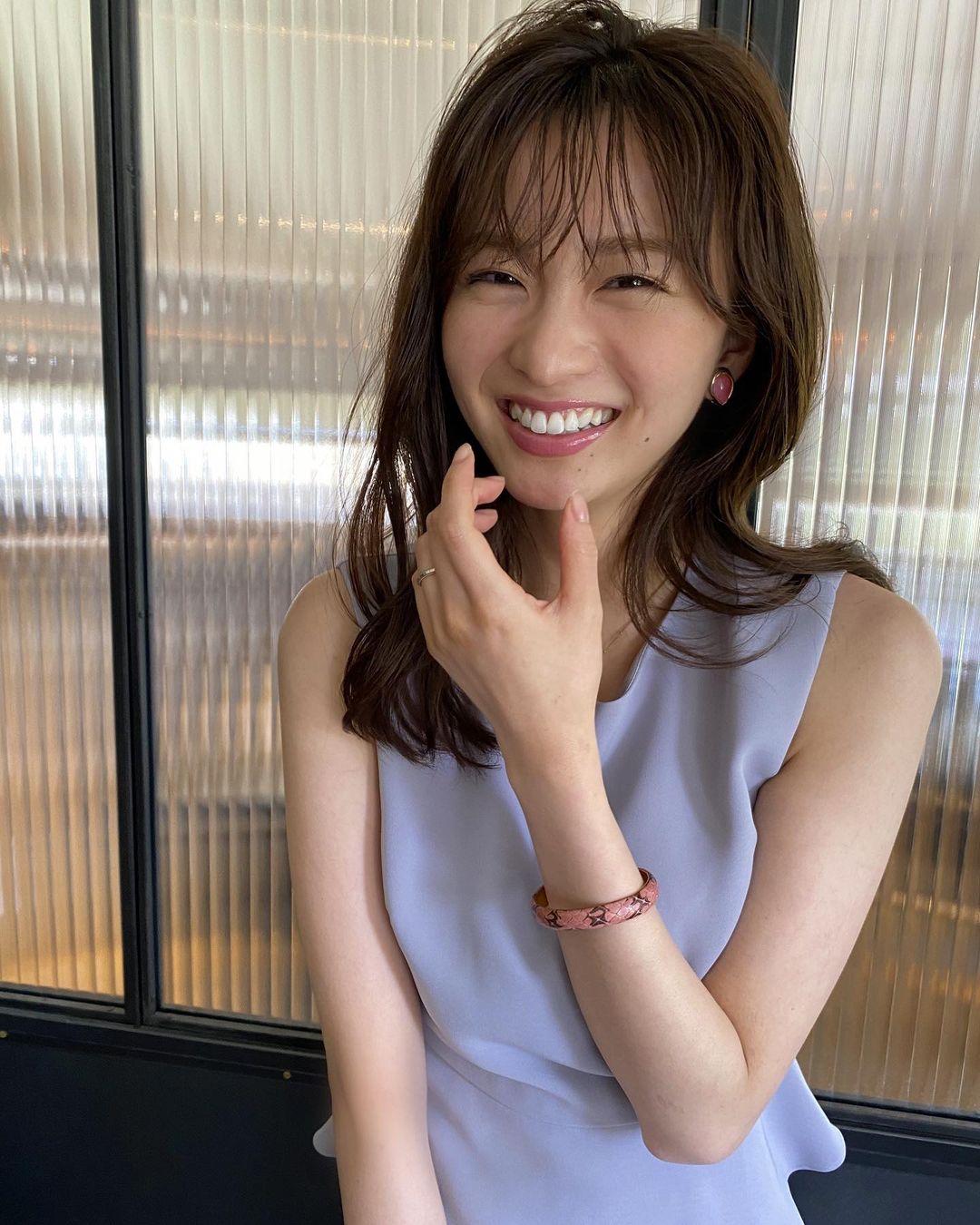 日系時尚雜誌模特「岡崎紗繪」清甜笑容親和力十足　完全就是女友理想型
