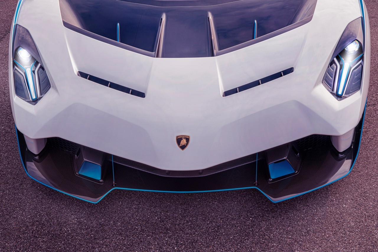 https___hk.hypebeast.com_files_2020_12_lamborghini-sc20-squadra-corse-open-top-o.jpg