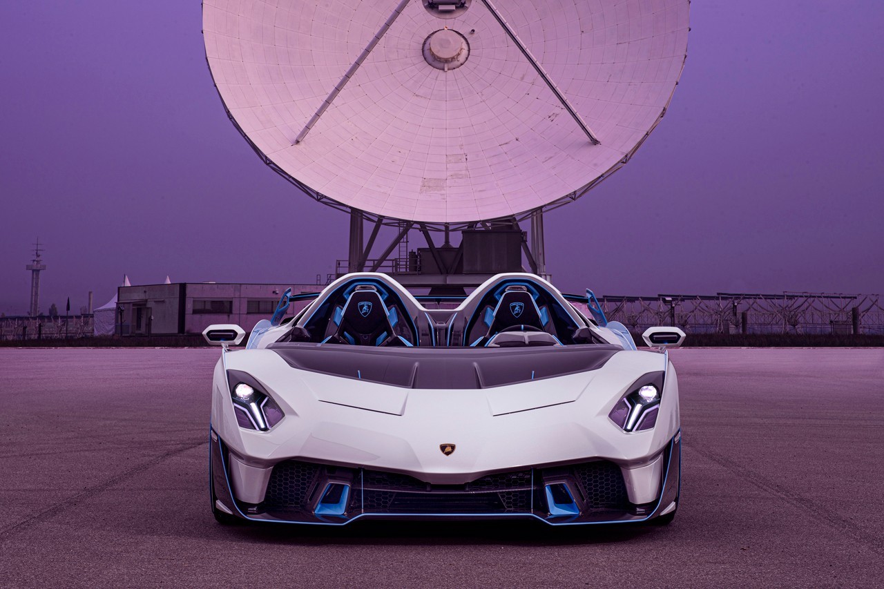 https___hk.hypebeast.com_files_2020_12_lamborghini-sc20-squadra-corse-open-top-o.jpg