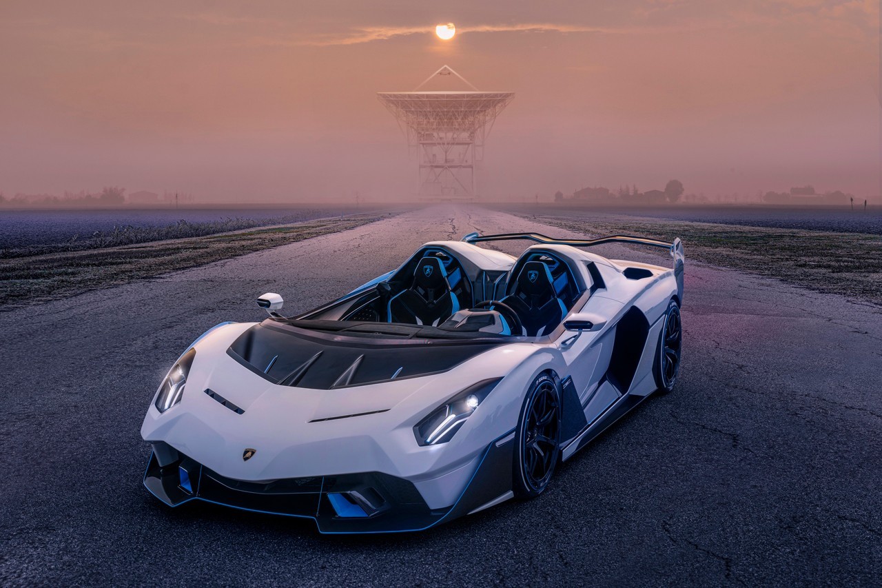 https___hk.hypebeast.com_files_2020_12_lamborghini-sc20-squadra-corse-open-top-o.jpg