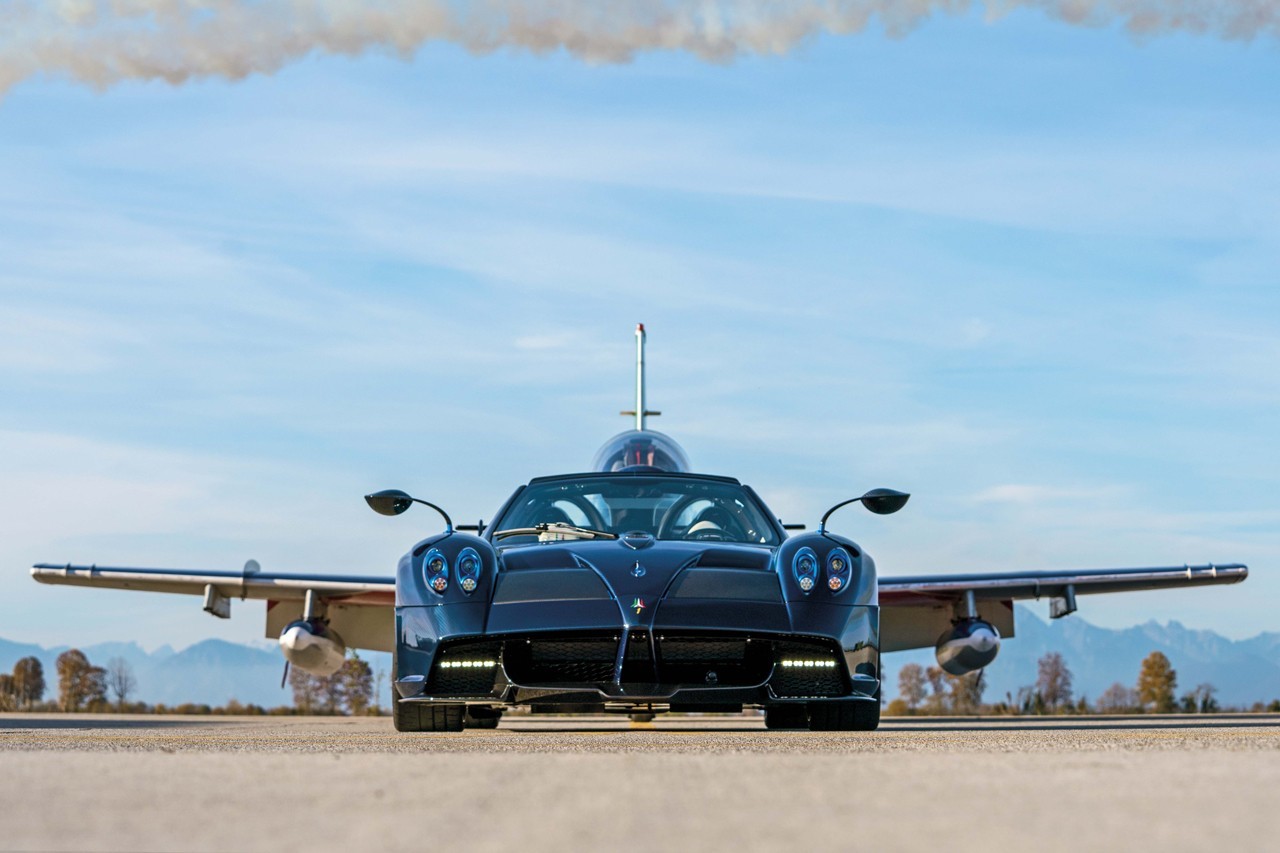 https___hk.hypebeast.com_files_2020_12_pagani-huayra-tricolore-italian-air-force.jpg