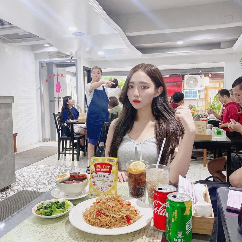 A4腰正妹Yuru穿上粉紅內衣難得解放性感好身材, A4腰正妹Yuru穿上粉紅內衣難得解放性感好身材 mitaotv9.com