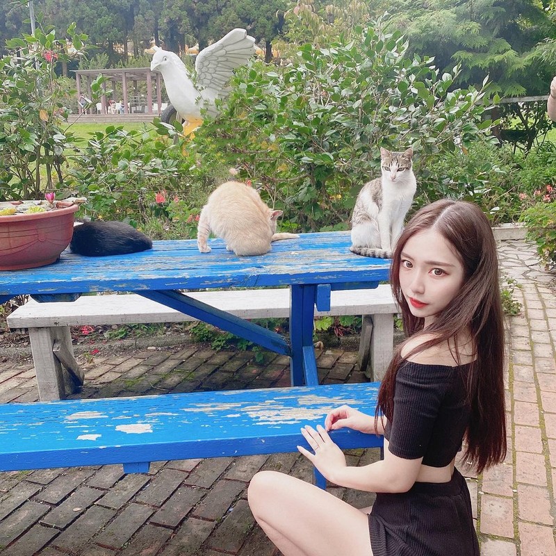 A4腰正妹Yuru穿上粉紅內衣難得解放性感好身材, A4腰正妹Yuru穿上粉紅內衣難得解放性感好身材 mitaotv9.com