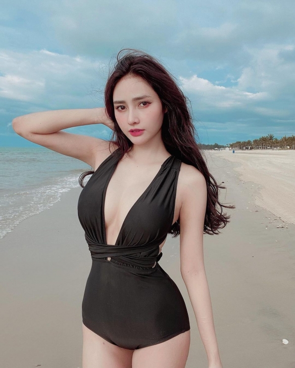 白皙正妹火辣大膽豪放的越南女DJ Jenny Yến, 白皙正妹火辣大膽豪放的越南女DJ Jenny Yến mitaotv9.com