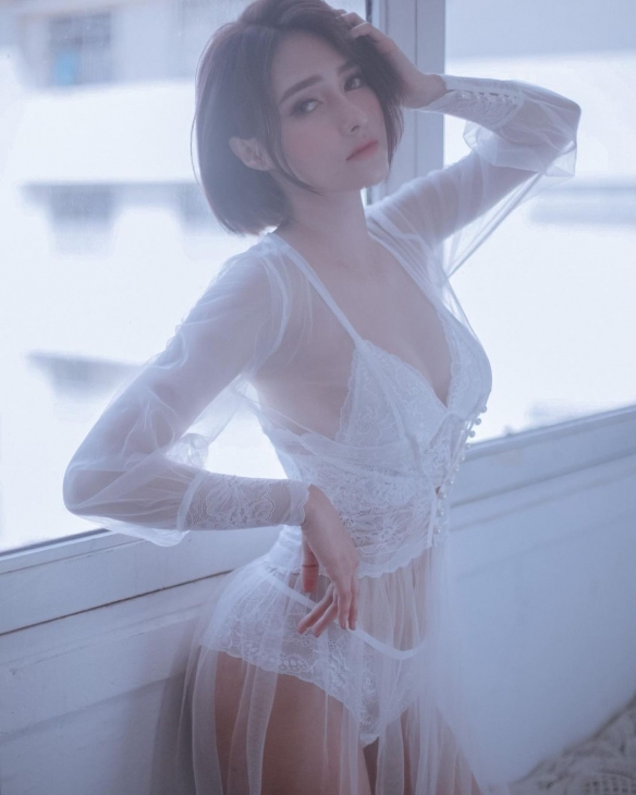白皙正妹火辣大膽豪放的越南女DJ Jenny Yến, 白皙正妹火辣大膽豪放的越南女DJ Jenny Yến mitaotv9.com