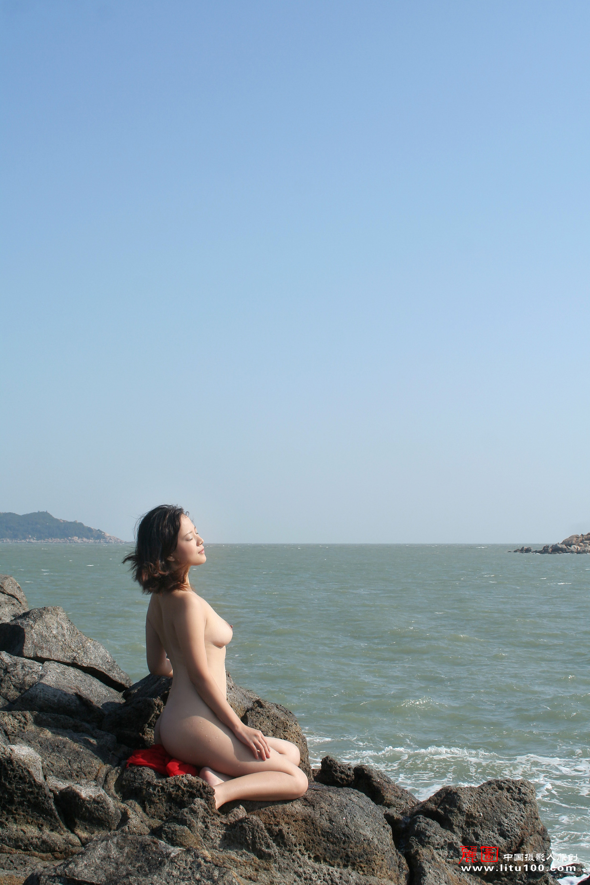 海边 全裸 