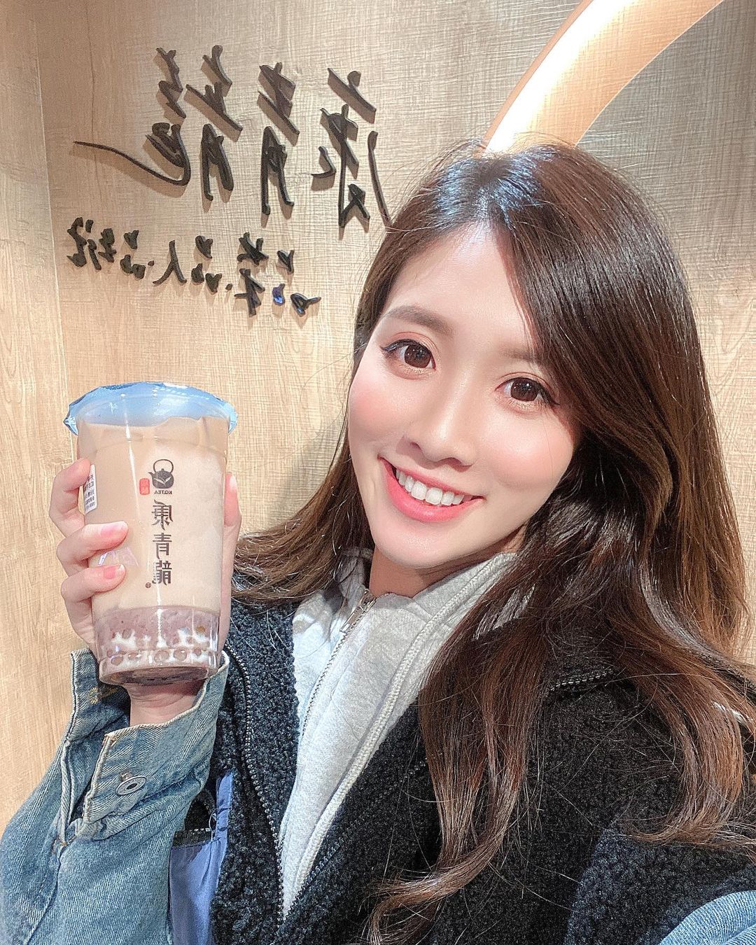 筠筠兒  S曲線極品身材：我全都要！ - 美女圖 -