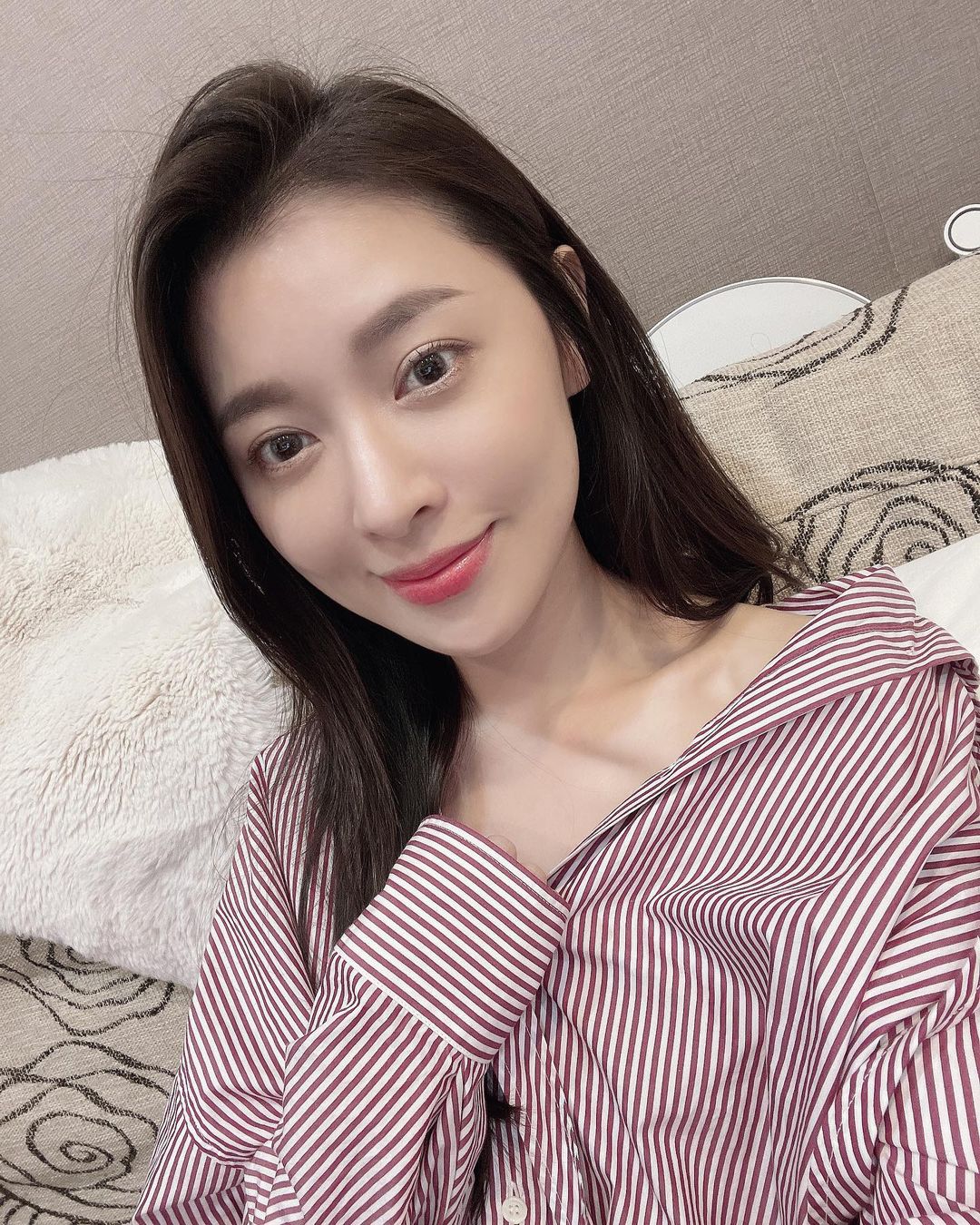 張子蕾 仙氣滿滿....這眼睛會吸人 - 美女圖 -
