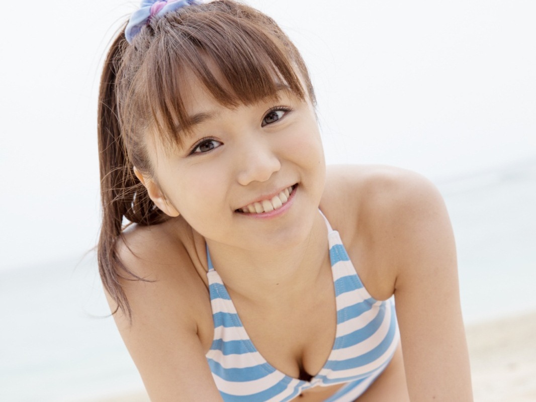 幼乳小隻馬條紋泳裝海邊深溝露出 室田瑞希 - 貼圖 - 清涼寫真 -